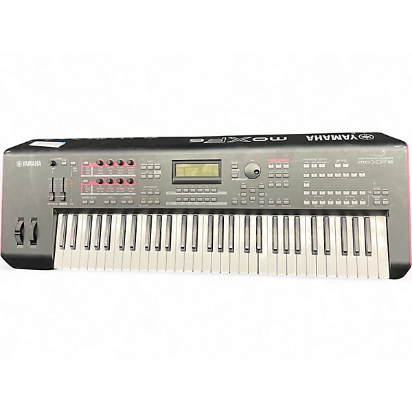 Used Yamaha MOXF6 61 Key Keyboard Workstation
