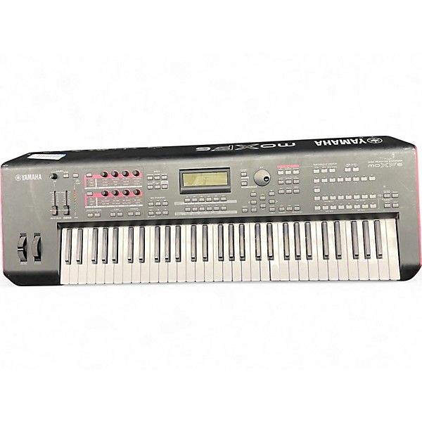 Used Yamaha MOXF6 61 Key Keyboard Workstation