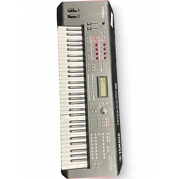 Used Yamaha MOXF6 61 Key Keyboard Workstation