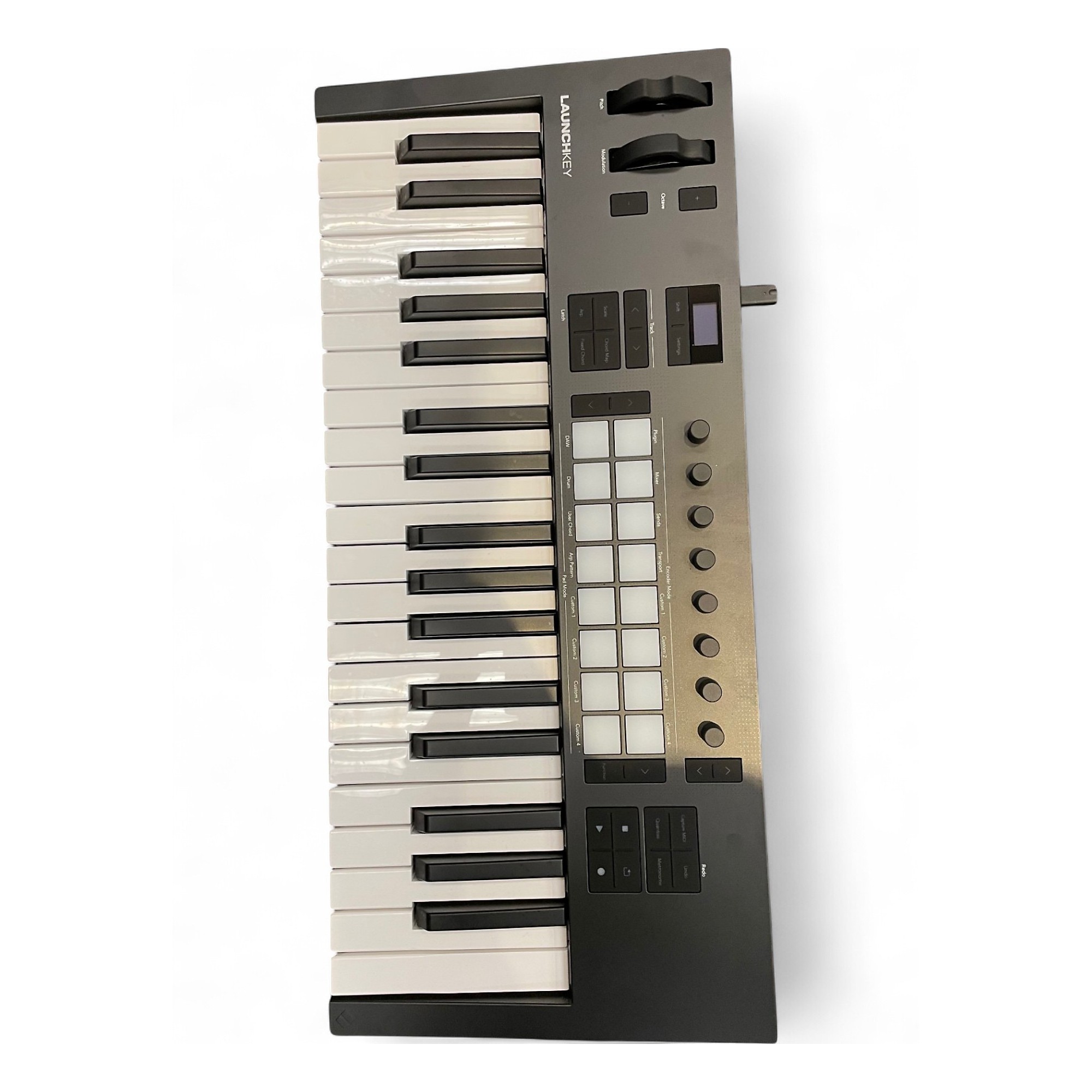 Used Novation Launch Key 37 Mk4 MIDI Controller | Guitar Center
