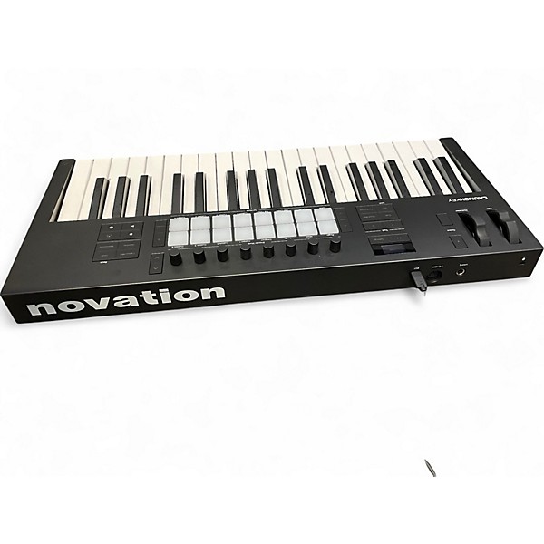 Used Novation Launch Key 37 Mk4 MIDI Controller | Guitar Center