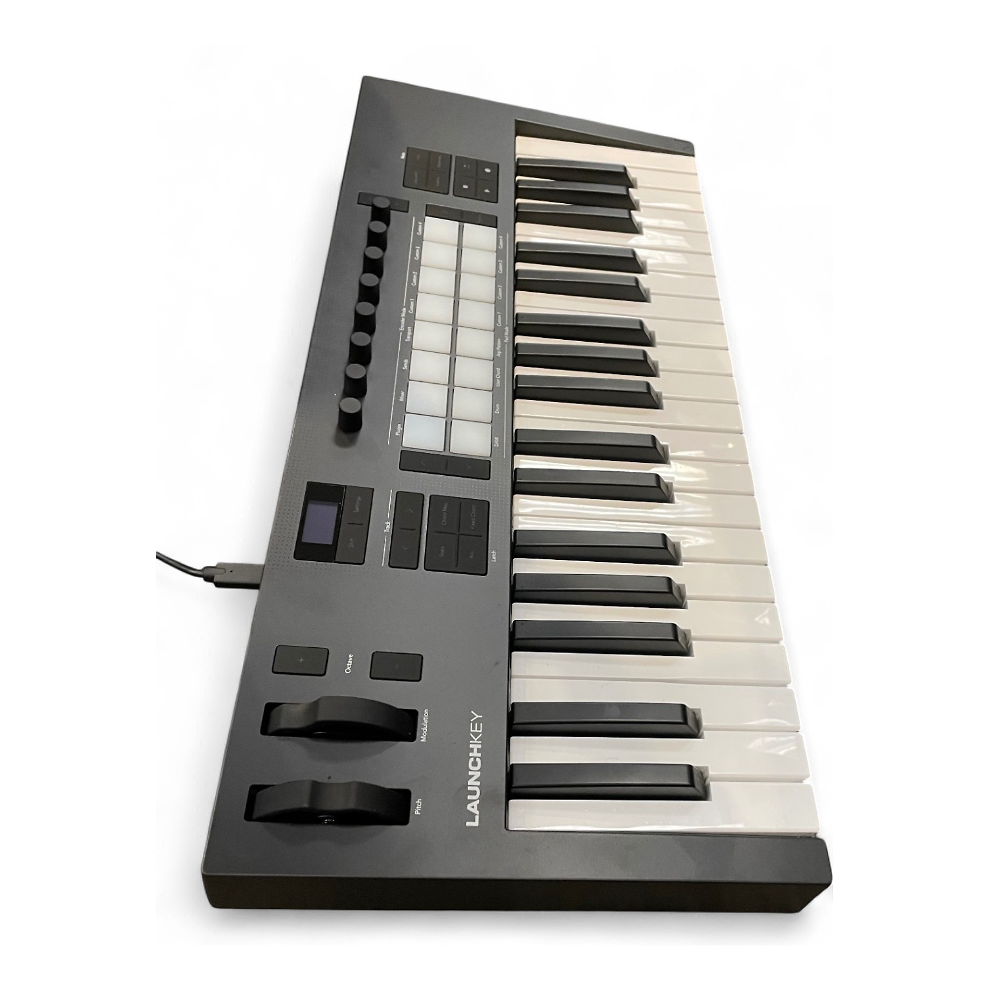 7日まで価格： Novation Launchkey MK4 37 MIDI Amazon.com: Novation Launchkey Mini 37 MK4 — Portable 37