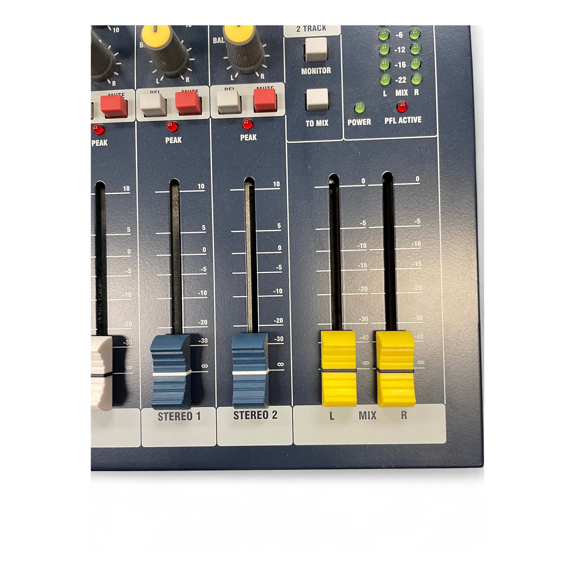 Soundcraft EPM 6 DJミキサー EPM6 | Soundcraft - Professional Audio Mixers | English