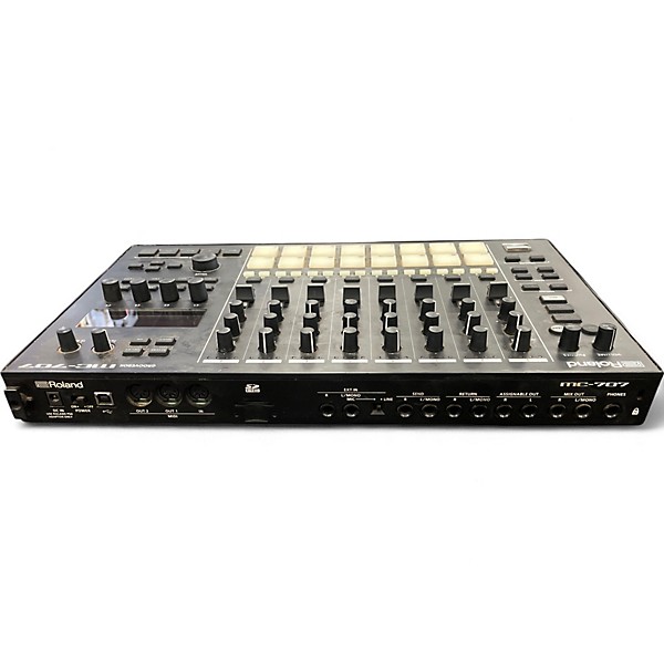 Used Roland MC-707 Groovebox Production Controller | Guitar