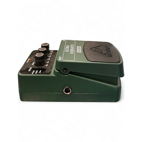 Used Behringer UV300 Ultra Vibrato Effect Pedal