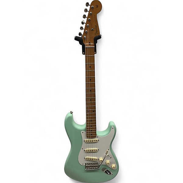 Used Fender Classic Series '50s Stratocaster Seafoam Green Solid Body Electric Guitar