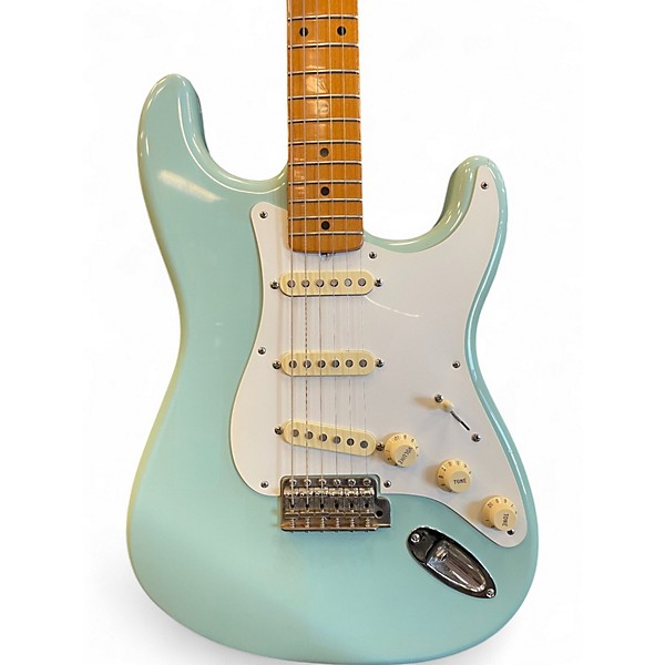 Used Fender Classic Series 1950S Stratocaster Seafoam Green Solid Body Electric Guitar