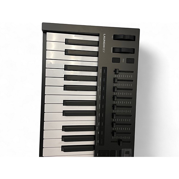Used Novation Launchkey 49 Key MIDI Controller | Guitar Center