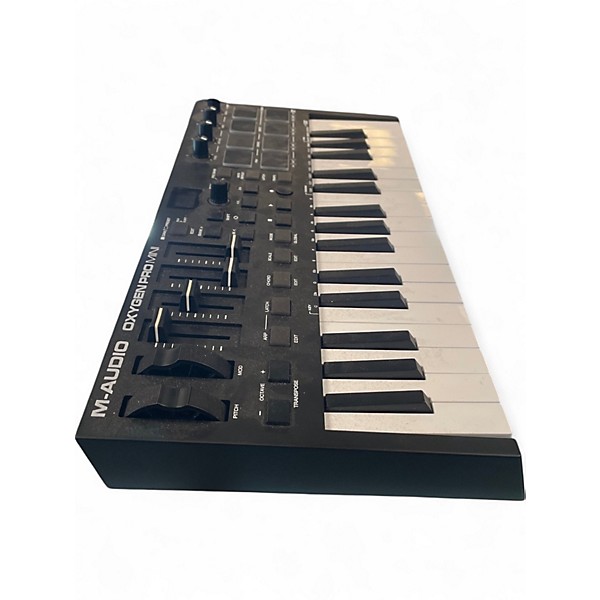 Used M-Audio OXYGEN PRO MINI MIDI Controller