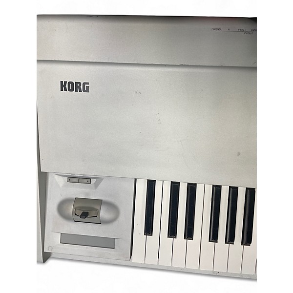 Used KORG Triton Pro X 88 Key Keyboard Workstation