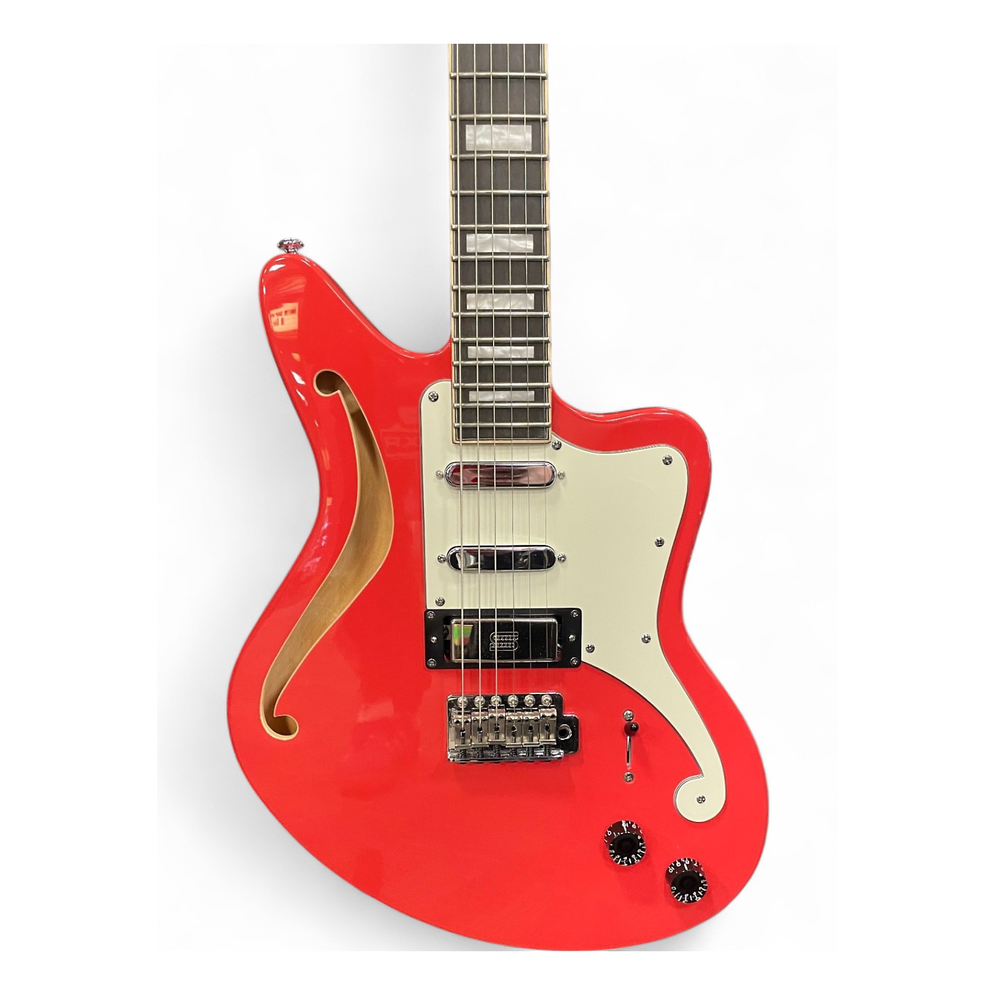美品　D'Angelico Premier  , Fiesta Red D'Angelico Premier DC Fiesta Red (385) - Willcutt Guitars