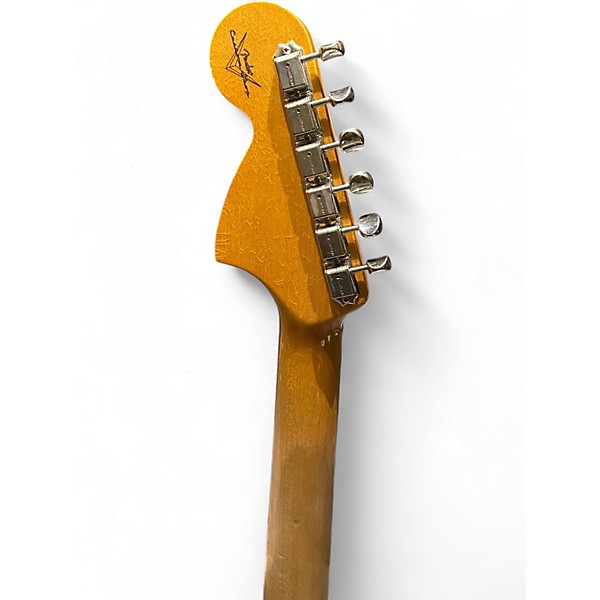 Used 2022 Fender 1966 DELUXE CLOSET CLASSIC STRATOCASTER Candy Apple Red Solid Body Electric Guitar