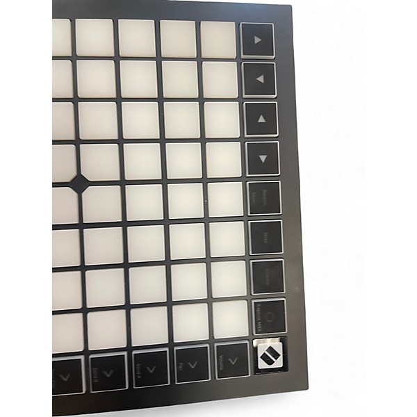 [箱付・即配送]限界値下げ　Novation Launchpad X novation_launchpad_x_3qtangle_
