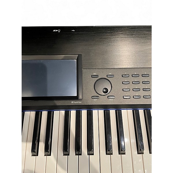 Used KORG Krome 88 Key Keyboard Workstation