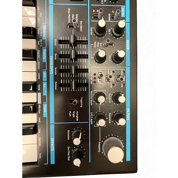 「極美品‼️」Novation BASS STATION Ⅱ Novation Bass Station ll Analog Synthesizer Keyboard, 25-Key