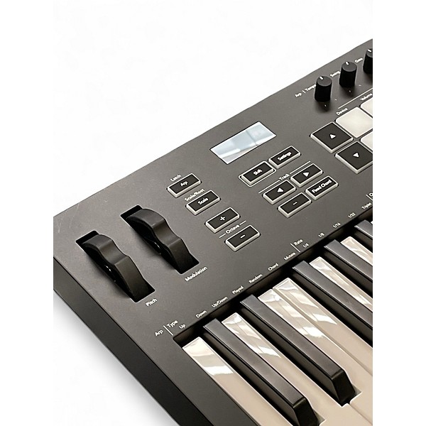 Used 2023 Novation LaunchKey 37 MIDI Controller | Guitar Center