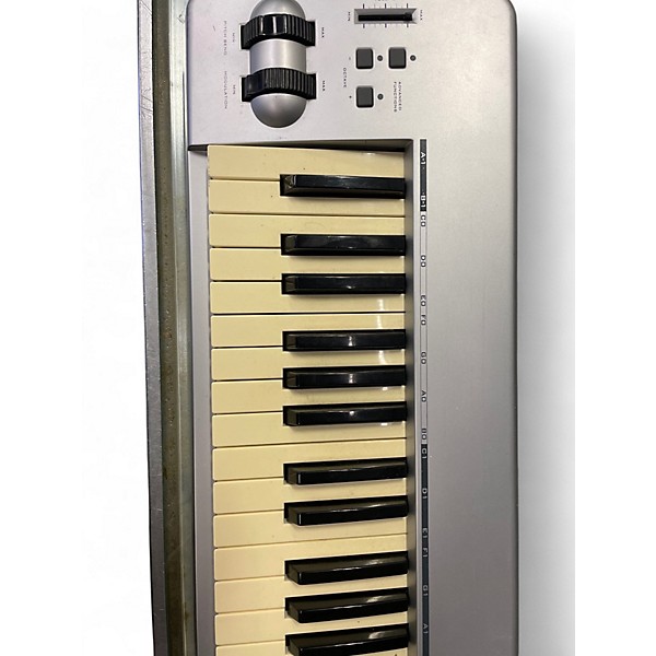 Used M-Audio KEYSTATION 88 ES MIDI Controller | Guitar Center