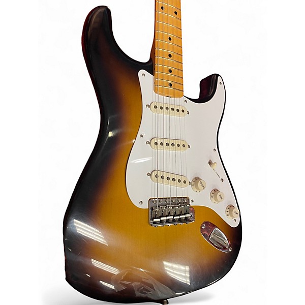 Used Fender 1957 stratocaster closet classic  2 Color Sunburst Solid Body Electric Guitar