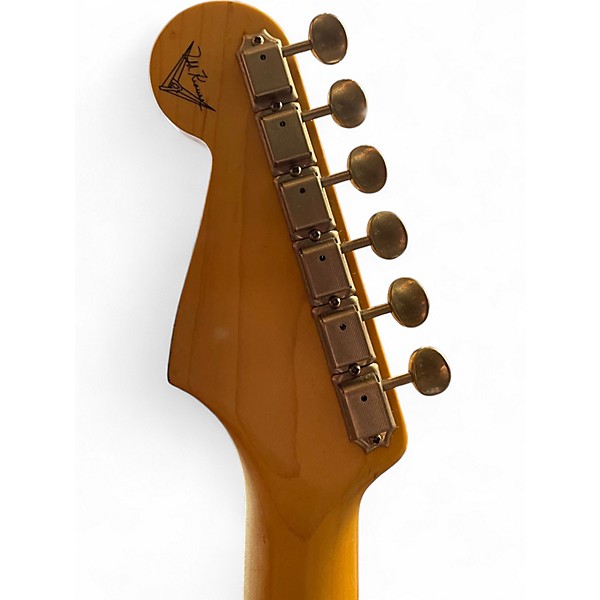 Used Fender 1957 stratocaster closet classic  2 Color Sunburst Solid Body Electric Guitar
