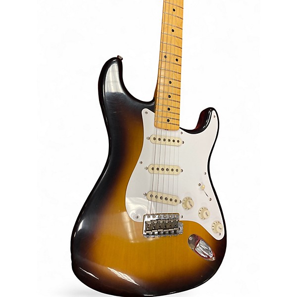 Used Fender 1957 stratocaster closet classic  2 Color Sunburst Solid Body Electric Guitar