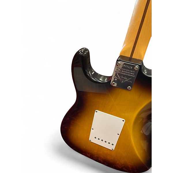 Used Fender 1957 stratocaster closet classic  2 Color Sunburst Solid Body Electric Guitar