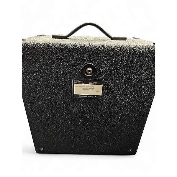 Used Peavey VSS-20 Guitar Cabinet