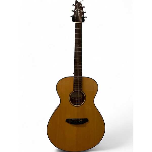 Used Breedlove Discovery Concert Natural Acoustic Guitar