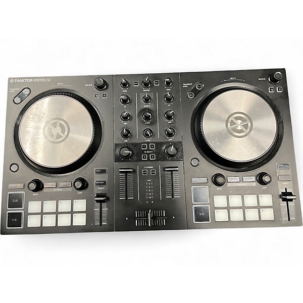 DJ機材 Traktor Konrol S2 Native Instrumets DJ Traktor Kontrol S2: 2-channel DJ controller