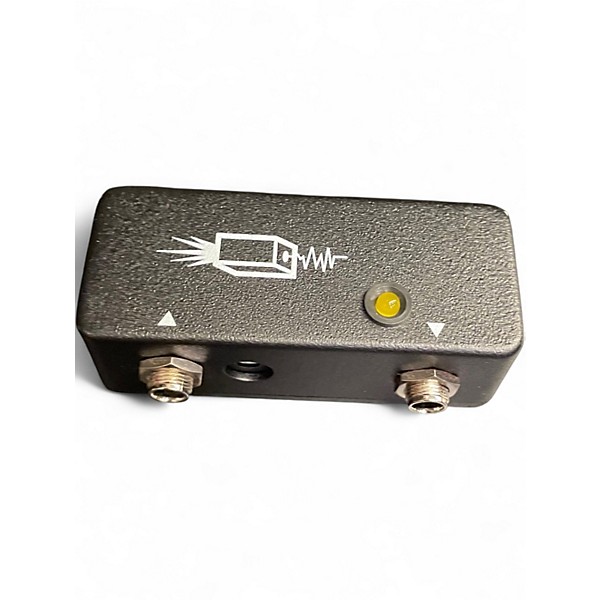 Used JHS Pedals Little Black Buffer Effect Pedal