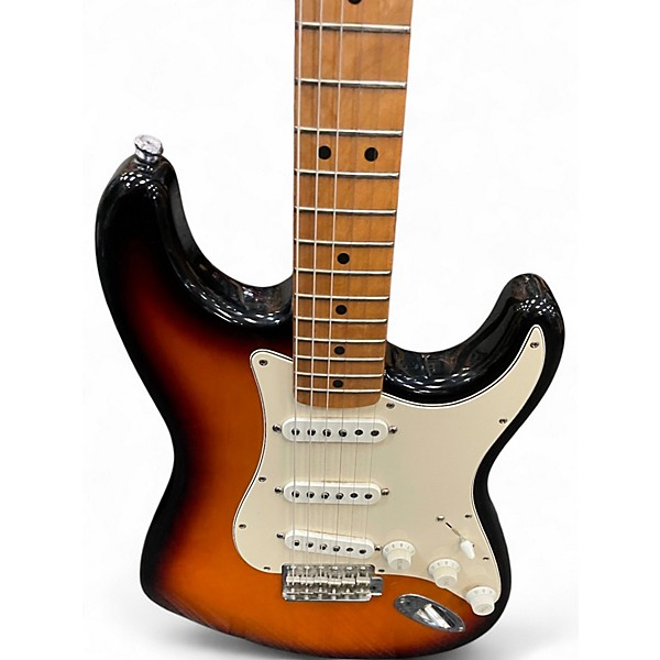 Used Fender CALIFORNIA SERIES STRATOCASTER 3 Color Sunburst Solid Body Electric Guitar