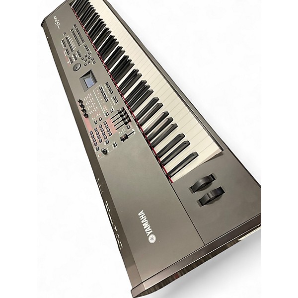 Used Yamaha S90XS 88 Key Synthesizer | Guitar Center