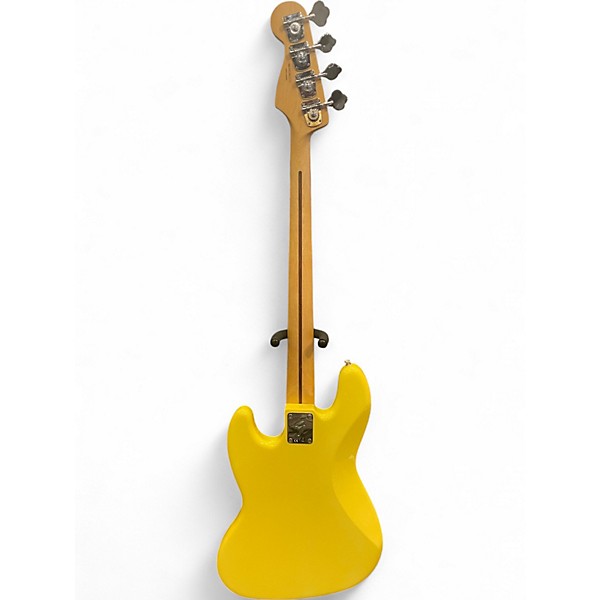 美品　Fender Player Jazz Bass Buttercream Amazon.com: Fender Player Jazz Bass, Buttercream, Maple