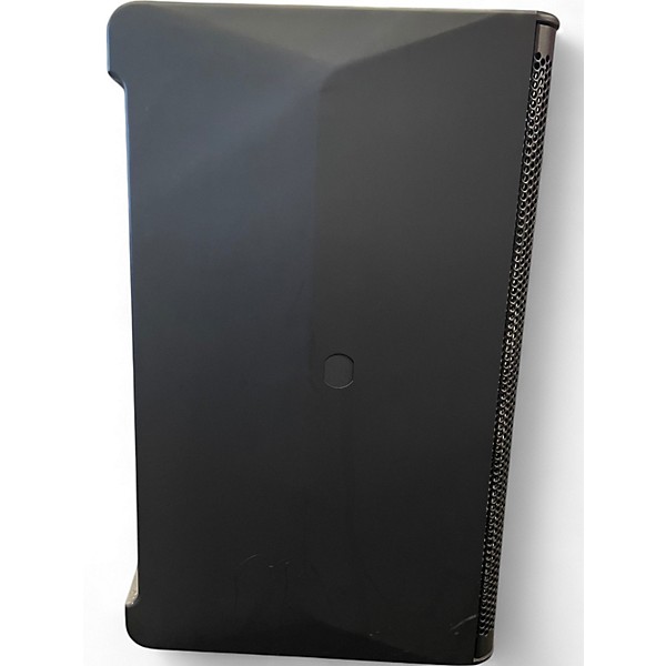 Used Yamaha dxr8 Powered Speaker