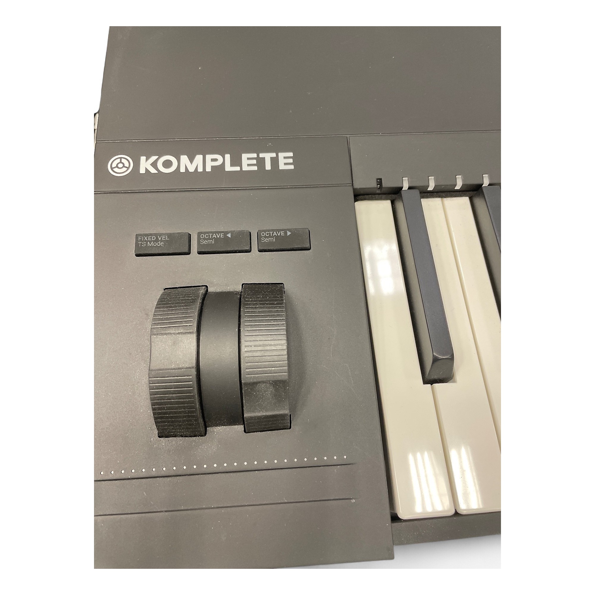 DTM・DAW KOMPLETE KONTROL S88 MK2 Native Instruments KOMPLETE KONTROL S88 MK2 88-Key 25428 B&H