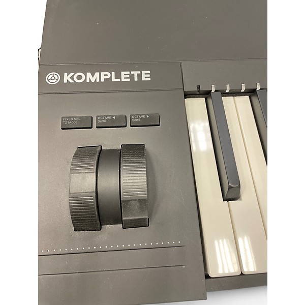 Used Native Instruments Komplete Kontrol S88 MK2 MIDI