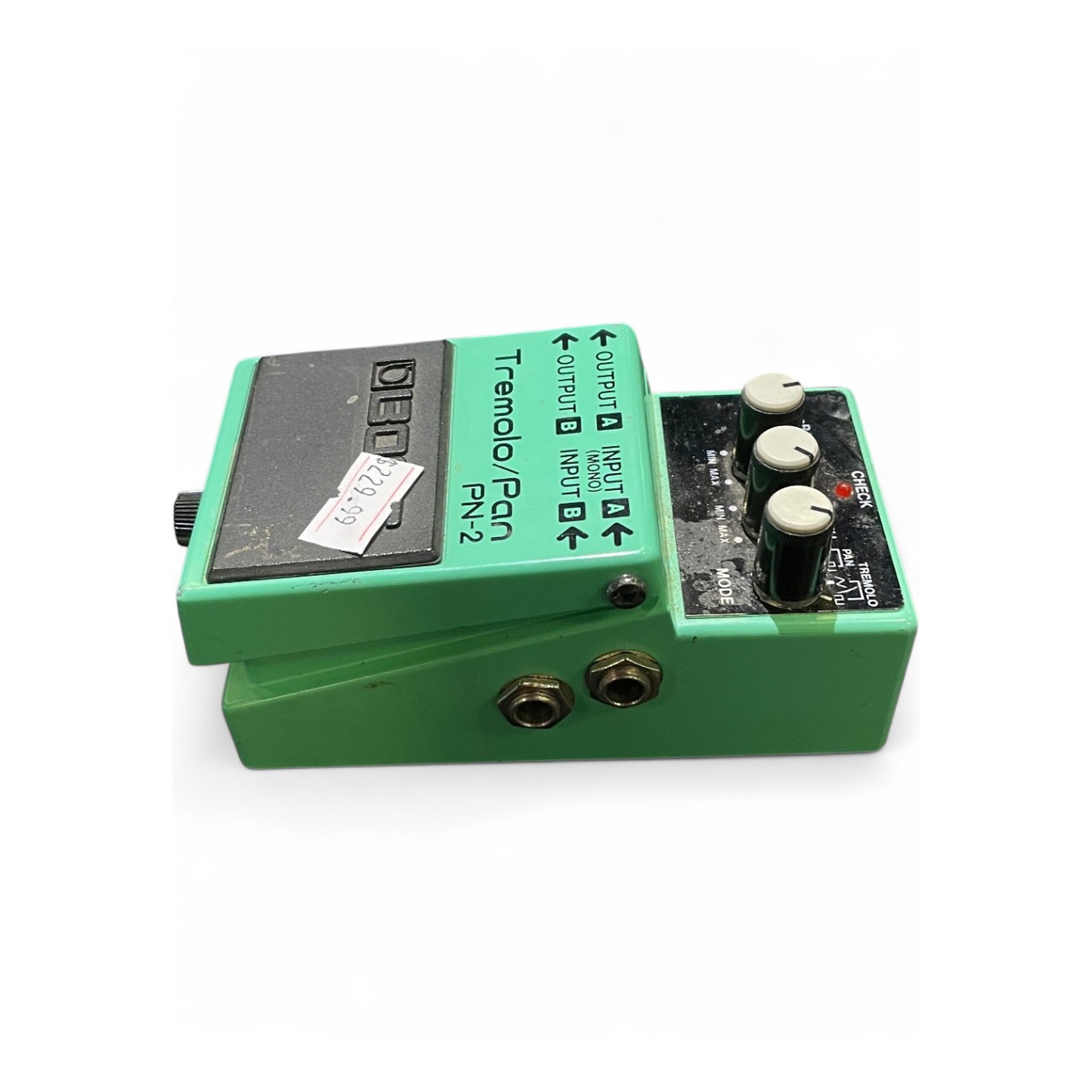 エフェクター　BOSS Tremolo Pan PN-2 Boss PN-2 Tremolo/Pan - Pedal on ModularGrid