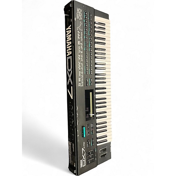 Vintage 1990s Yamaha DX7 Keyboard Workstation