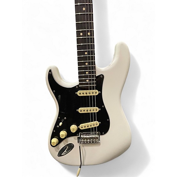 Used Fender Player II Stratocaster Left-Handed Rosewood Fingerboard Elec White Electric Guitar