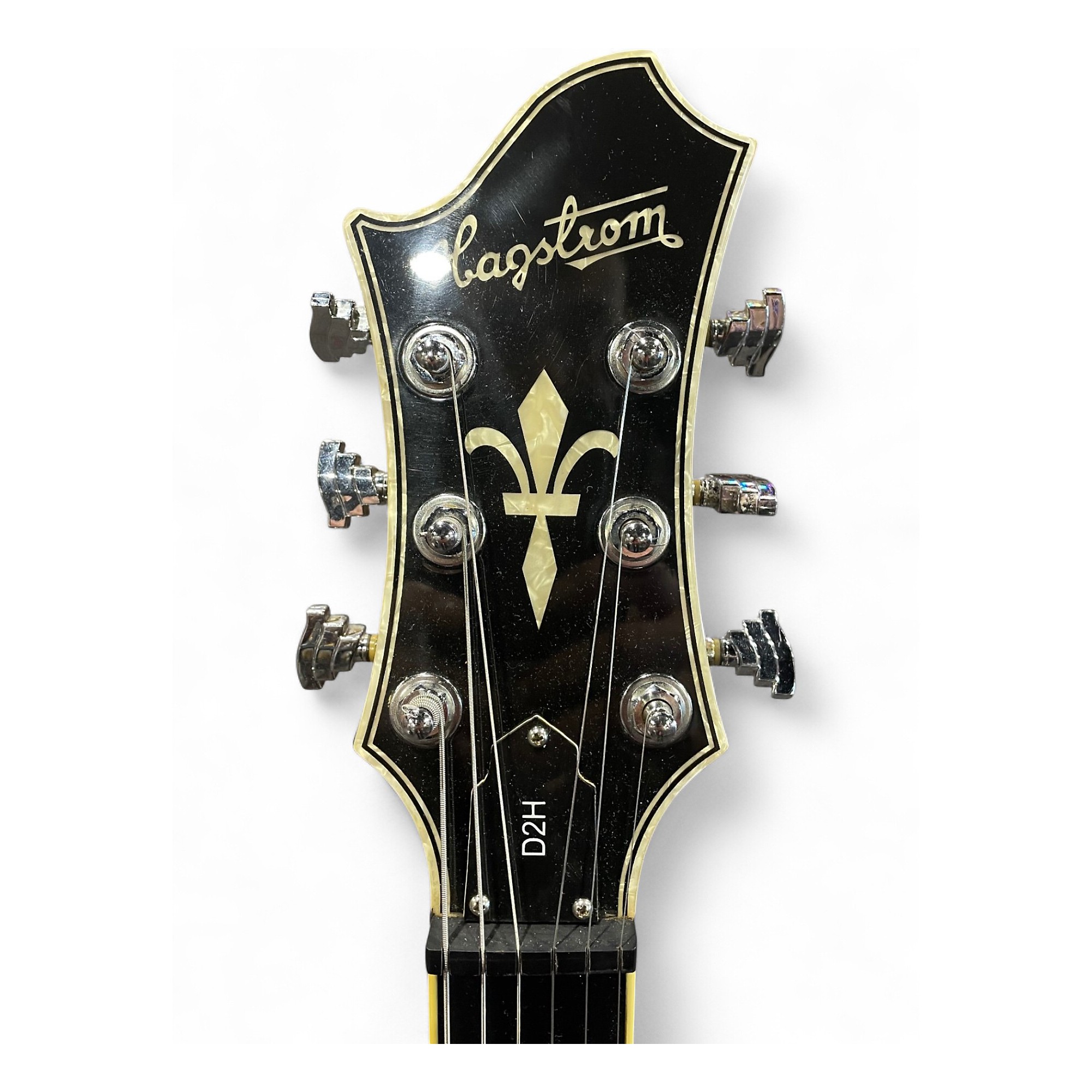 Hagstrom D2H サンバースト 中古 Used Hagstrom D2H Blue Solid Body Electric Guitar Blue | Guitar Center