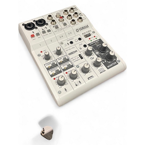 Used Yamaha AG06 Unpowered Mixer | Guitar Center