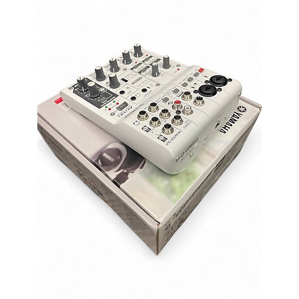 Used Yamaha AG06 Unpowered Mixer | Guitar Center