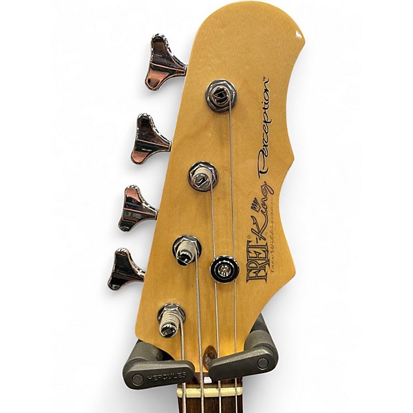Used Fret-King PERCEPTION 4 Vintage White Electric Bass Guitar