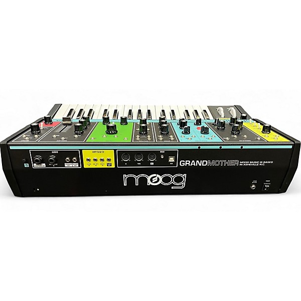 Used Moog Grandmother Synthesizer | Guitar Center