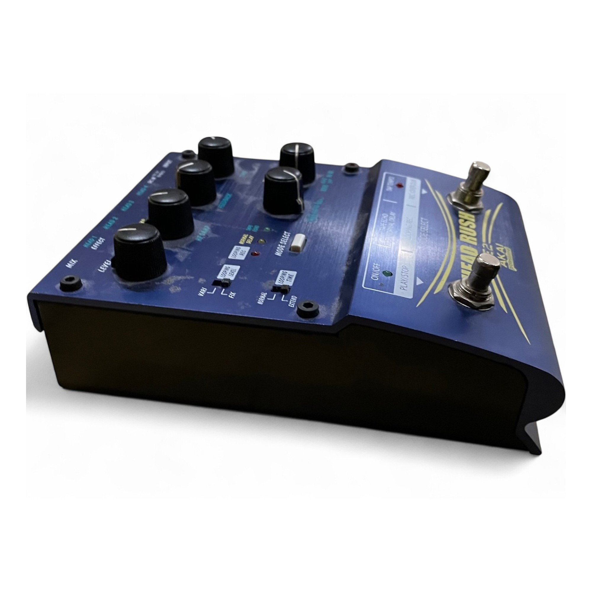 AKAI HEAD RUSH E2 ルーパー　テープエコー　ディレイ　名機 Akai Professional E2 Head Rush Delay/Looper Pedal | Sweetwater