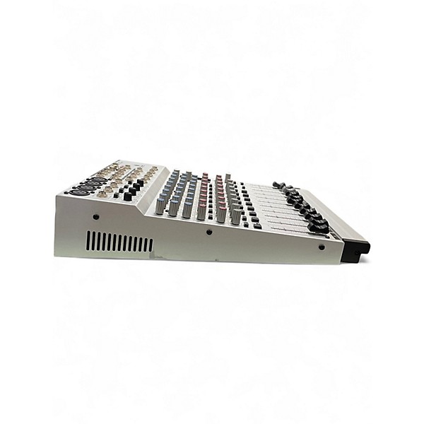 Used Behringer EURORACK MX 1604A Powered Mixer