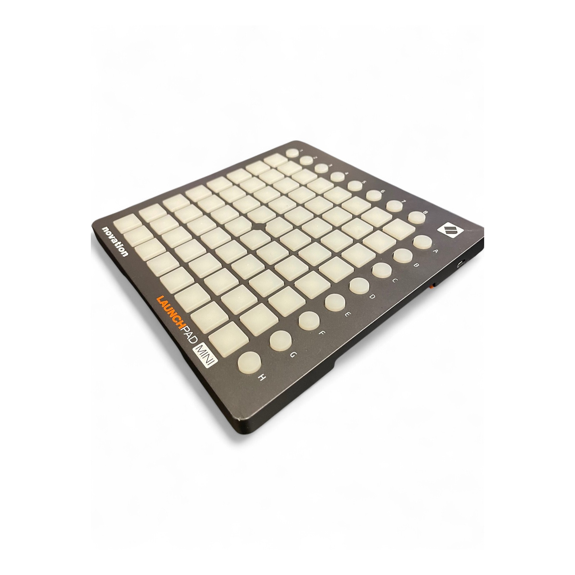 Used Novation Launchpad Mini MIDI Controller | Guitar Center