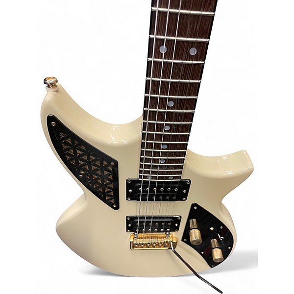Used Universum MARINNA White Solid Body Electric Guitar