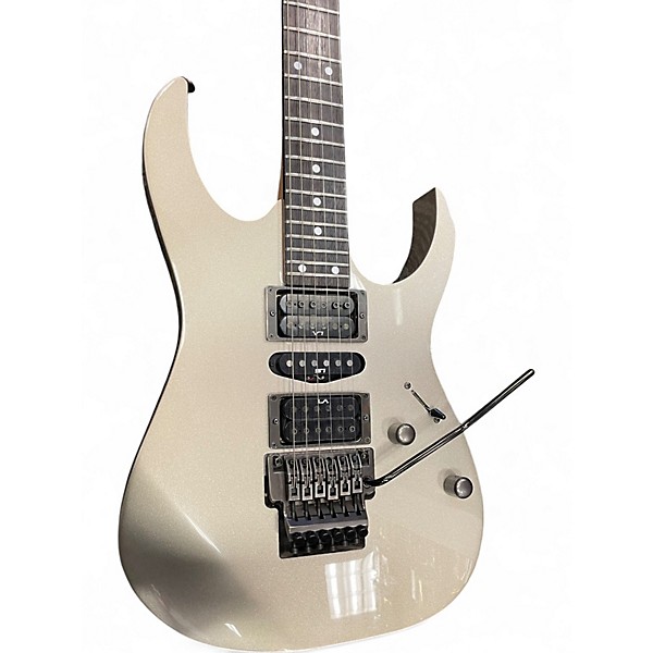 ギター Ibanez RG570 Used Ibanez RG570 Silver Solid Body Electric Guitar Silver