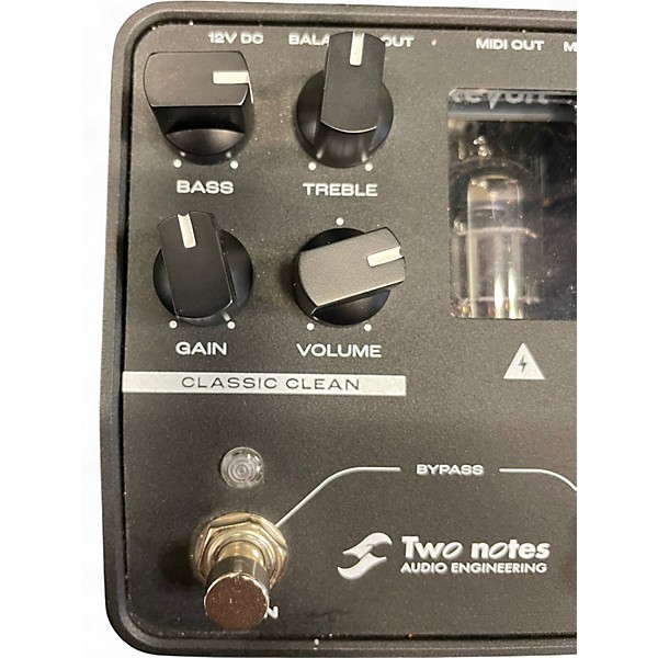 Used Two Notes AUDIO ENGINEERING ReVOLT Bass Bass Effect