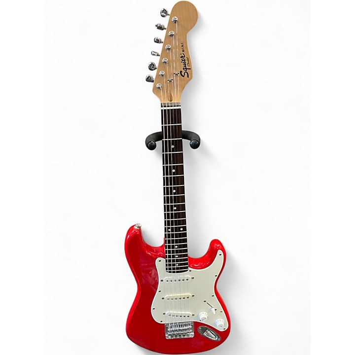 Used Squier MINI STRAT RED Electric Guitar RED | Guitar Center